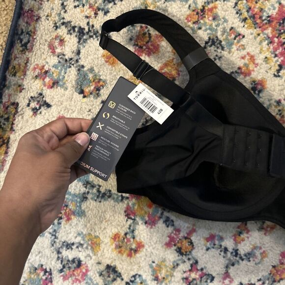 Torrid mid impact underwired sports bra 42B underwired convertible straps NWT - Picture 4 of 4